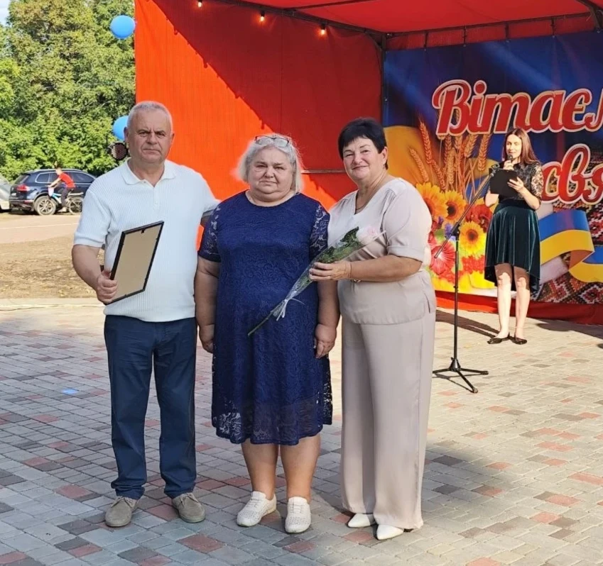 Знам'янський міський голова Володимир Сокирко, Ганна Румянцева та староста селища Знам'янка Друга Галина Шевченко