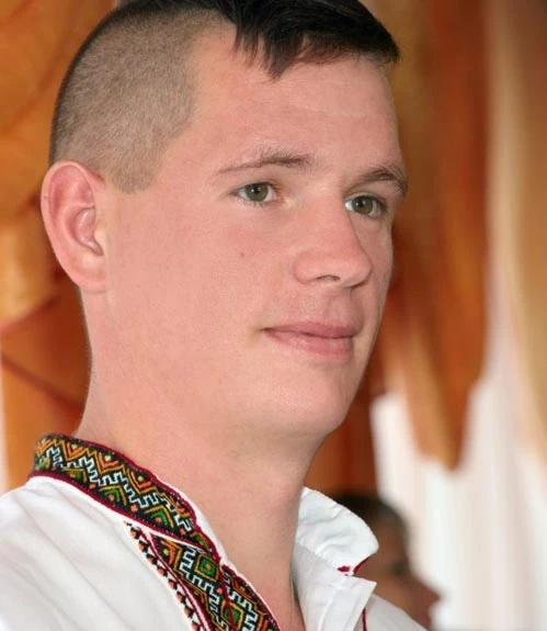 Віктор Голий
