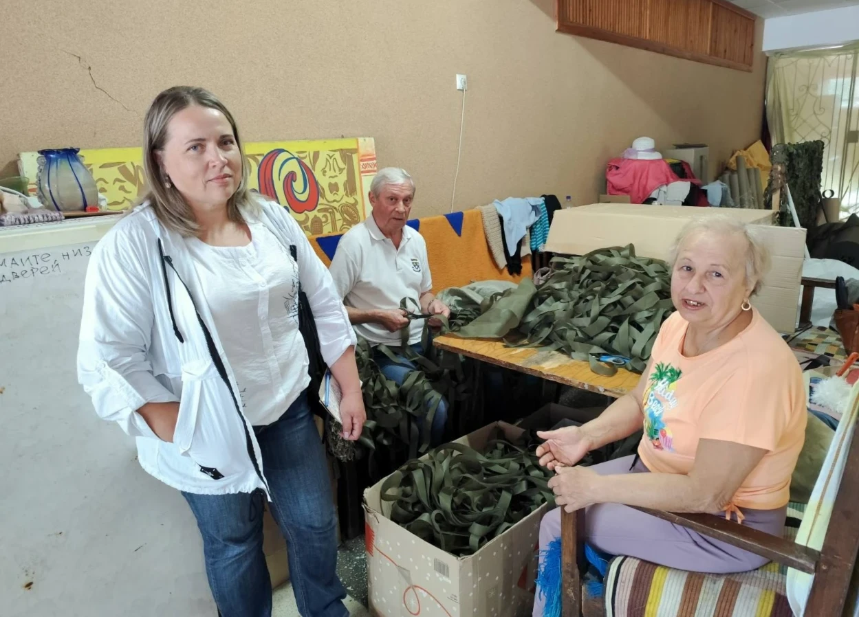 Журналістка Олена Тригубенко спілкується з Тетяною та Юрієм Сєргєєвими