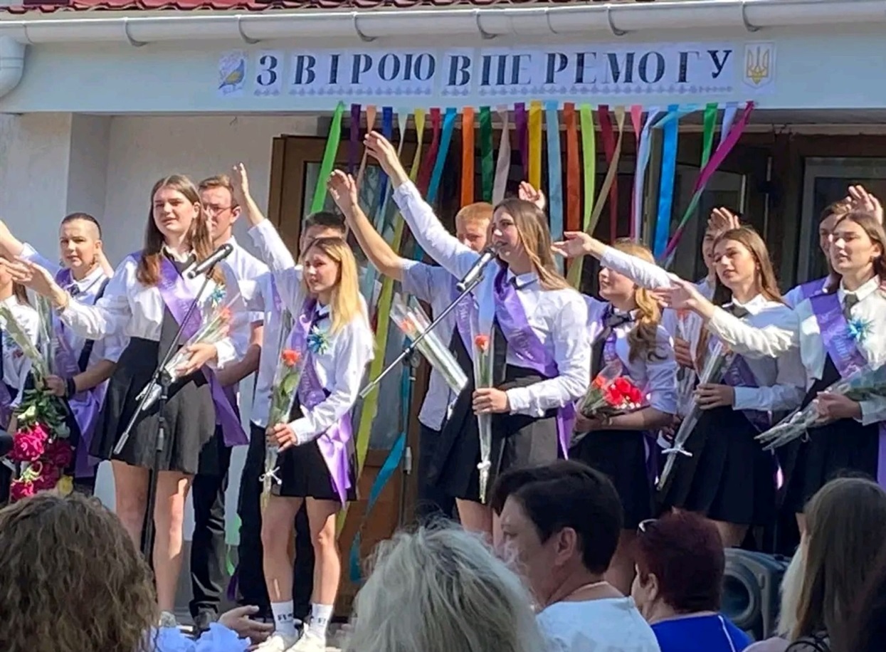 Випускники
