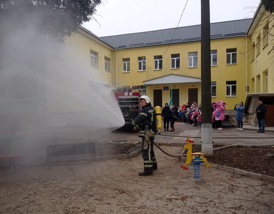 Ліквідація імпровізованої пожежі