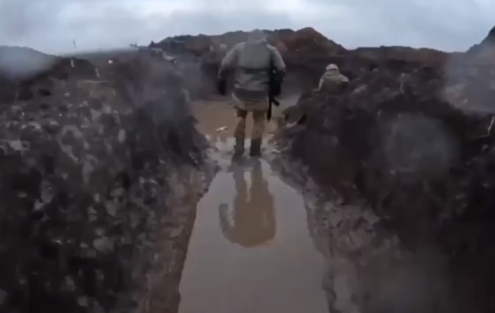 В окопах
