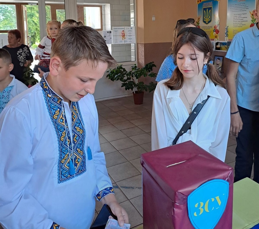 Учні донатять на ЗСУ