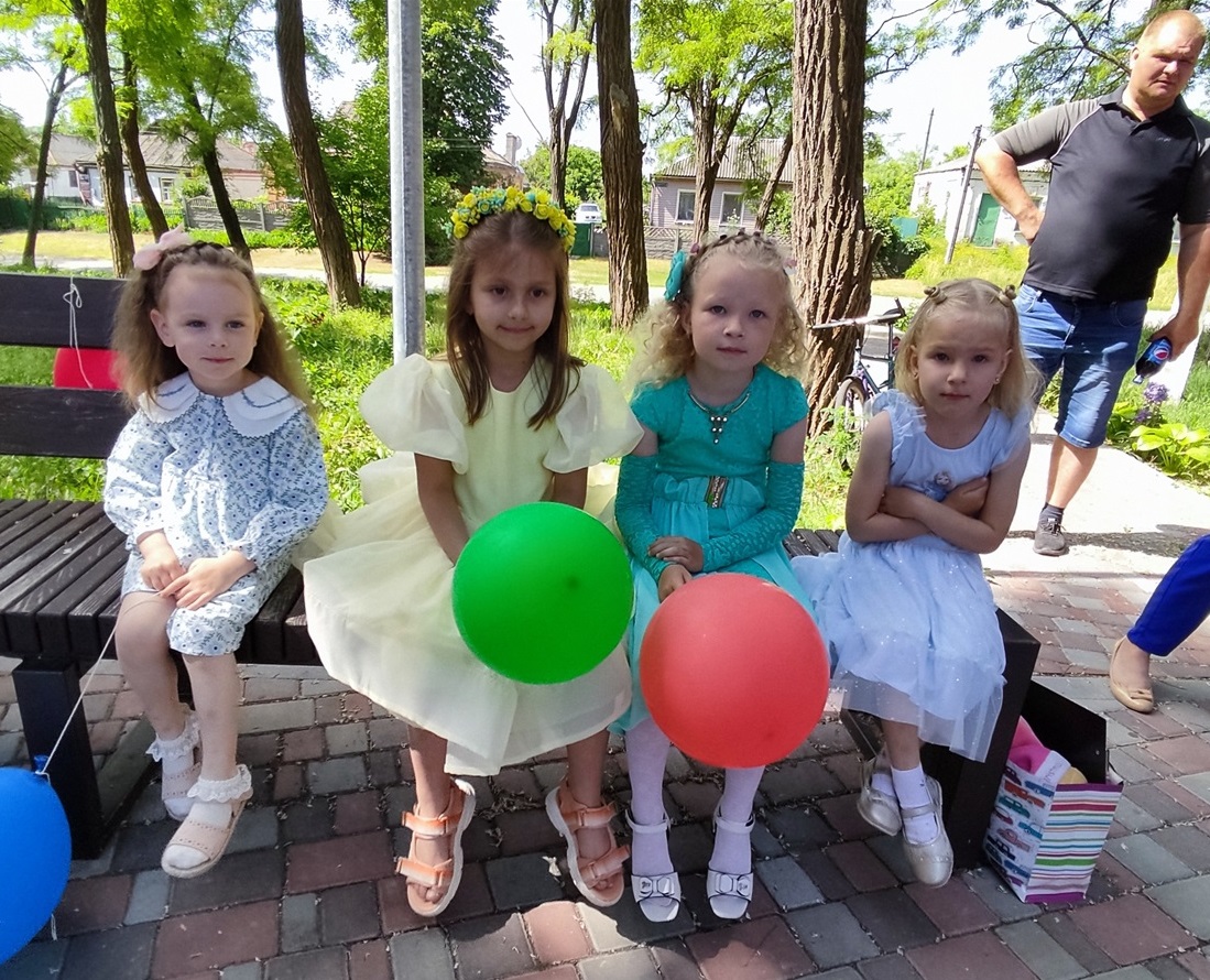Випускниці