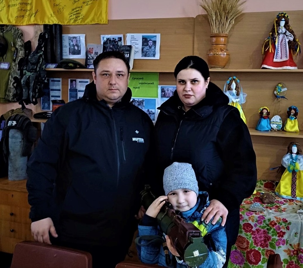 Денис та Анастасія Савінкови з сином