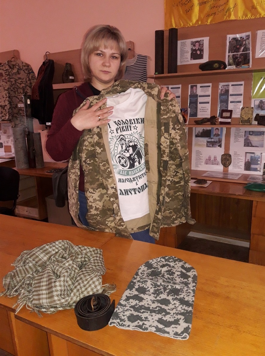 Марина Павловська з особистими речами чоловіка