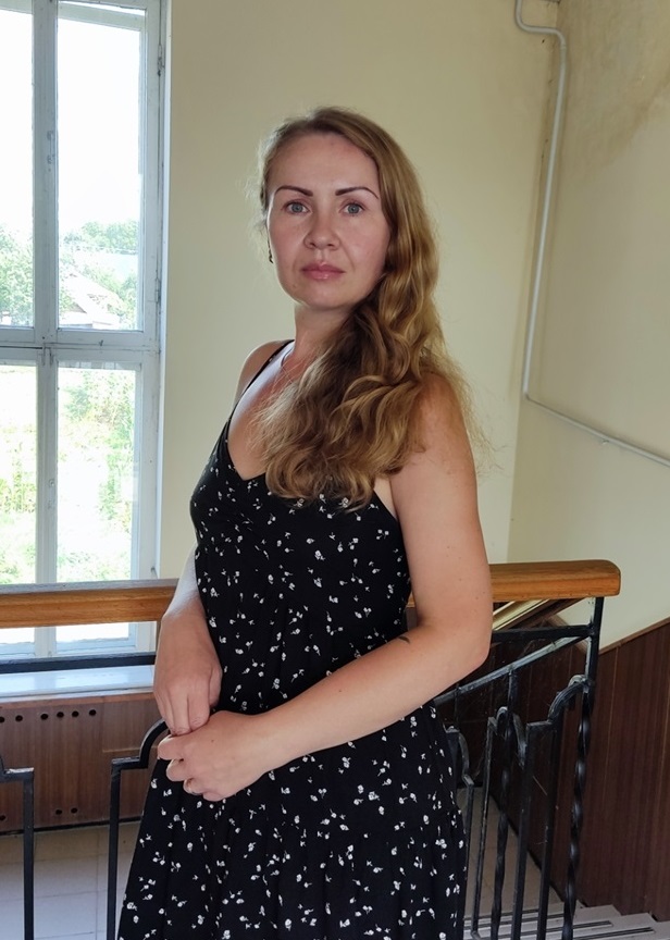 Олена Білоус