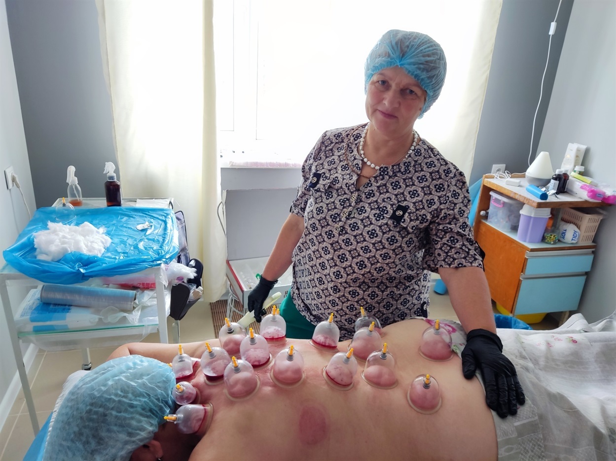 Наталія Мішуткіна під час процедур