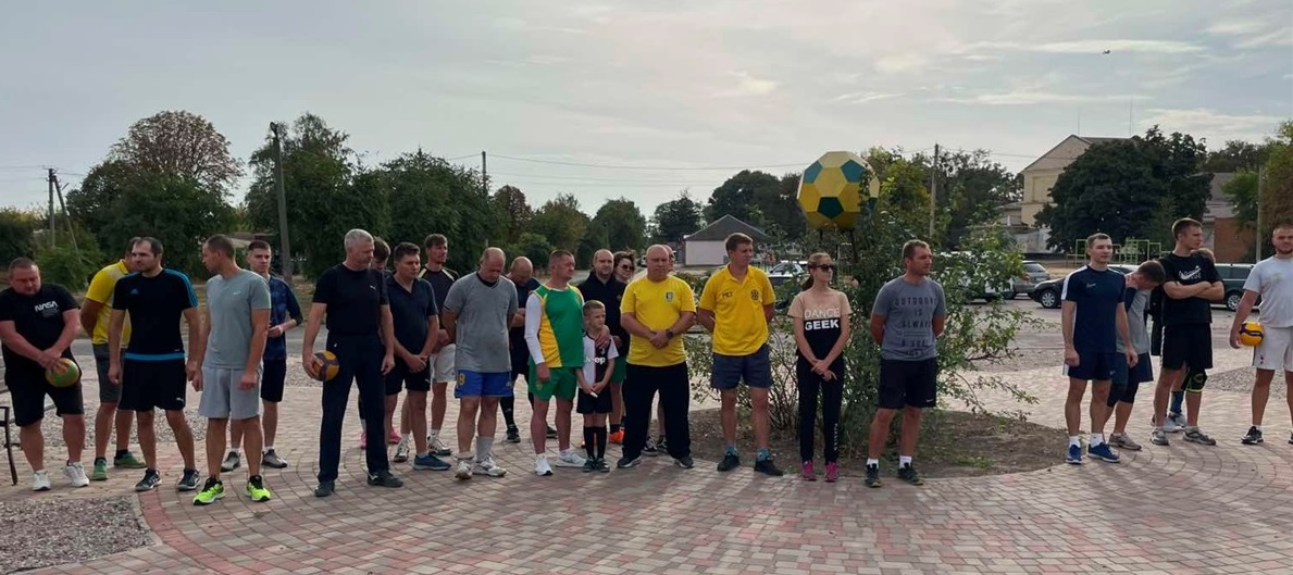 Учасники турніру з волейболу