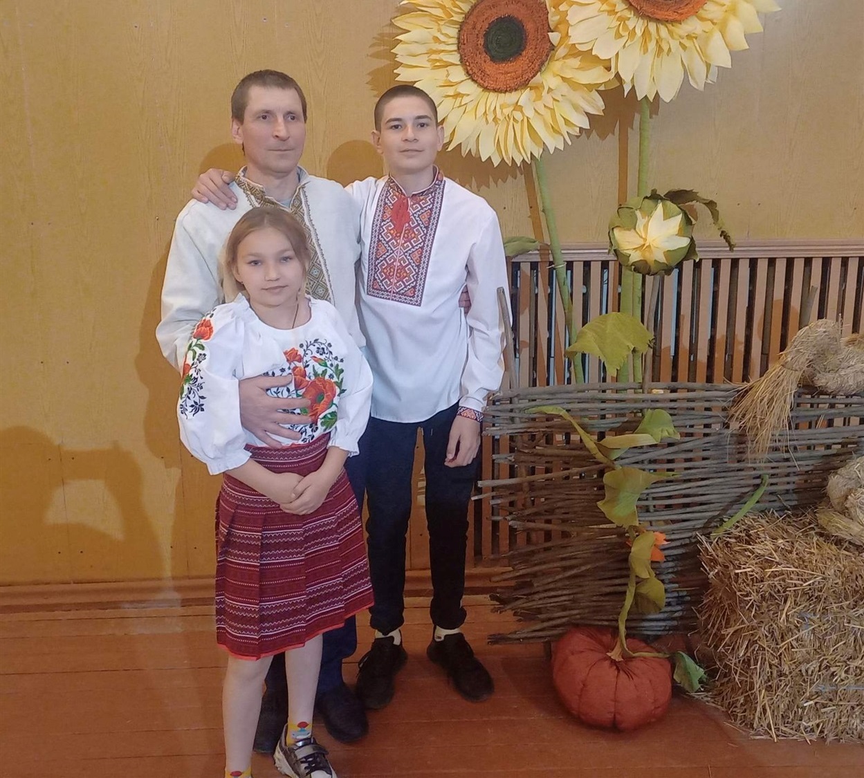Микола Зімін з дітьми