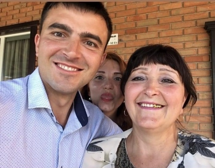 Світлана Зарецька з сином та невісткою, щасливі були разом
