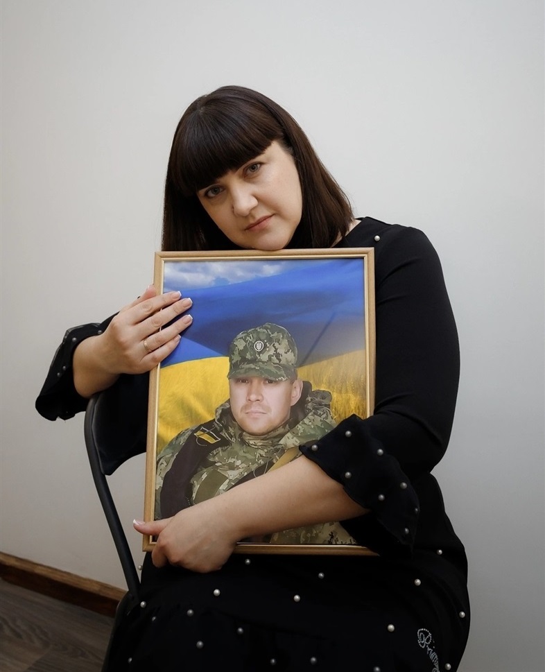 Катерина Ворона з портретом чоловіка
