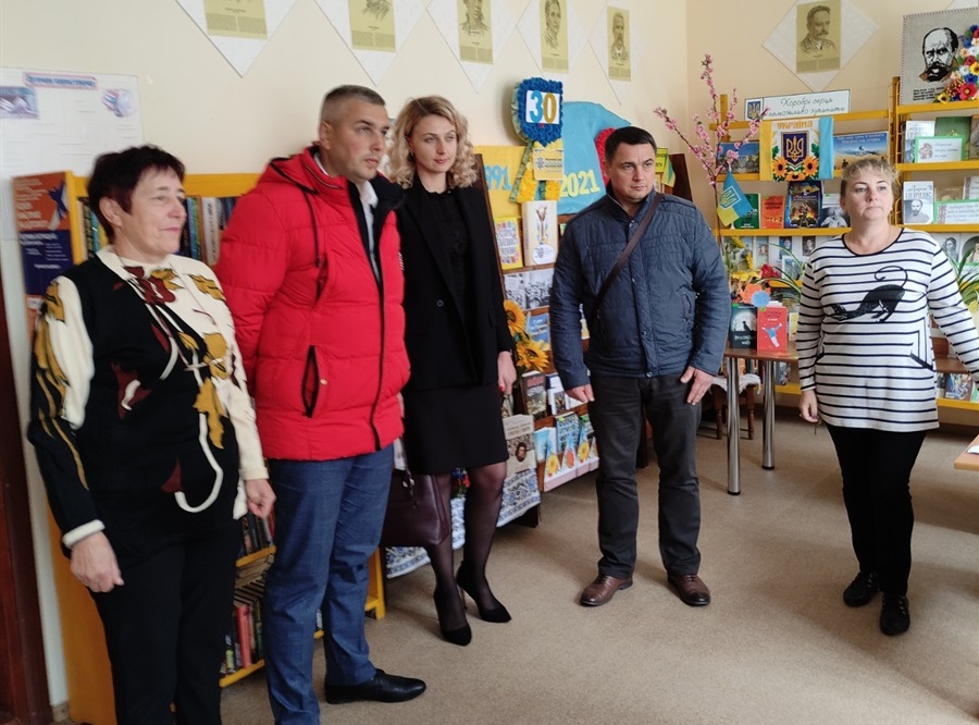 Представники Чернівецької громади у Дмитрівці