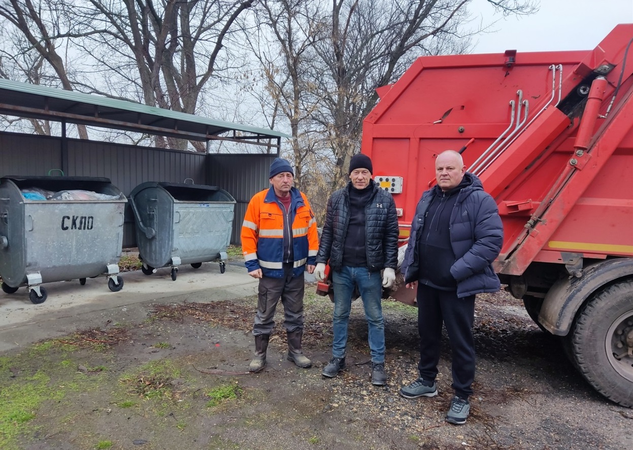 Віктор Акімов з працівниками  