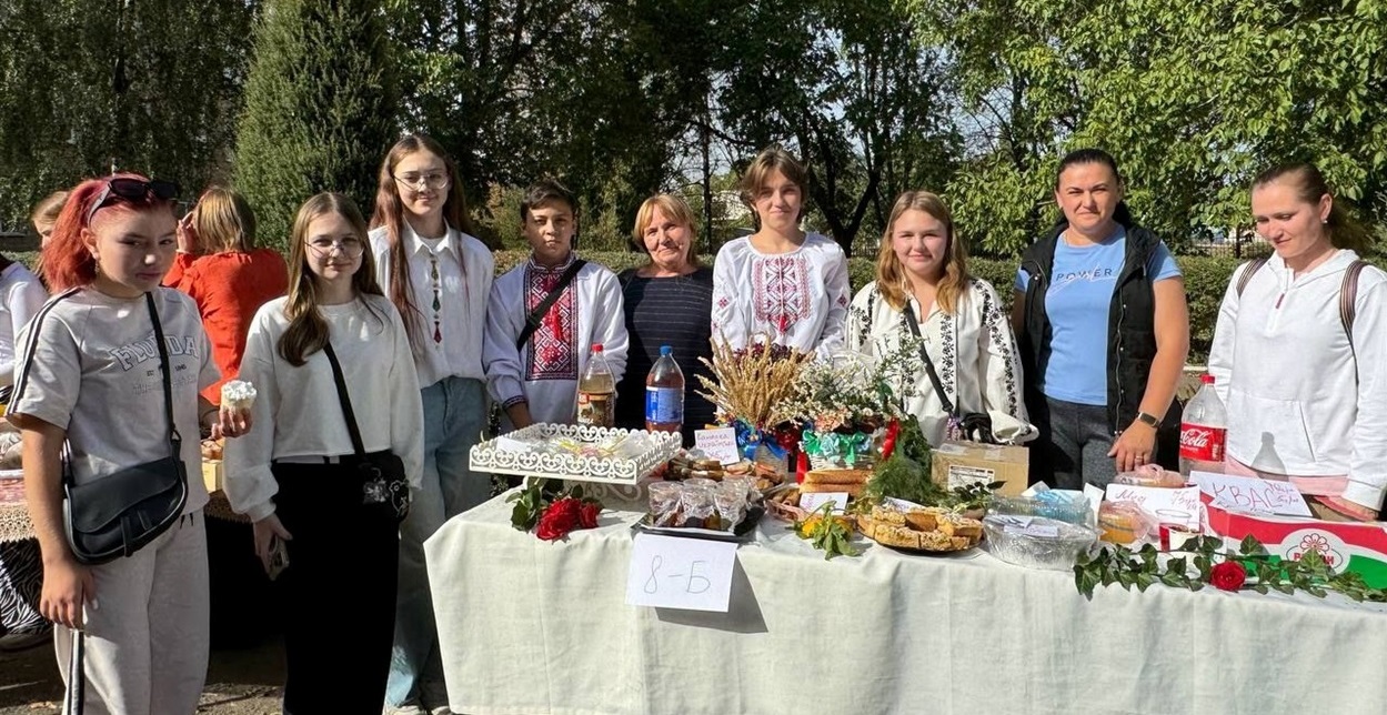 Під час благодійного ярмарку