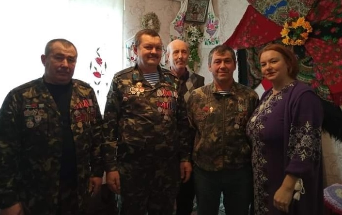 Михайло Маляренко з друзями