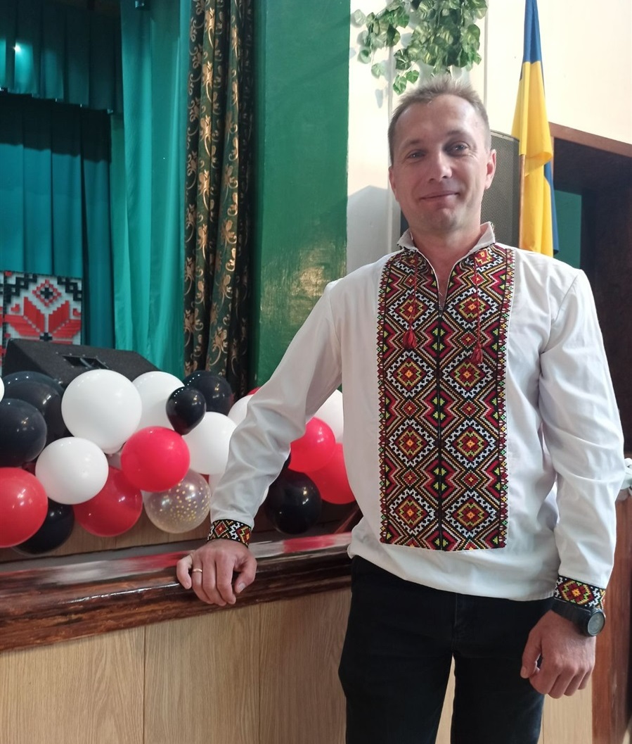 Володимир Дьячков, вчитель фізичної культури та захисту України