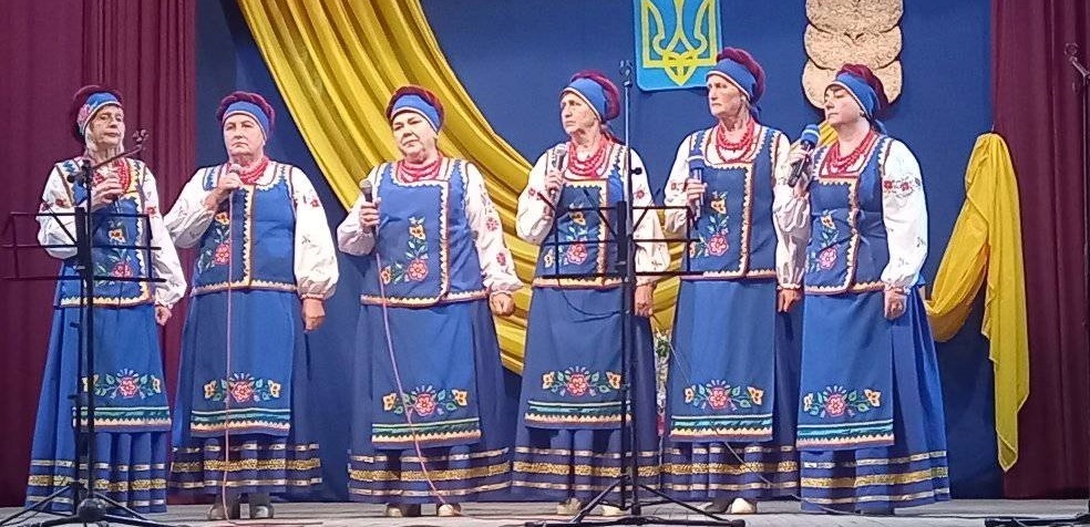 Колектив Дмитрівського базового сільського будинку культури
