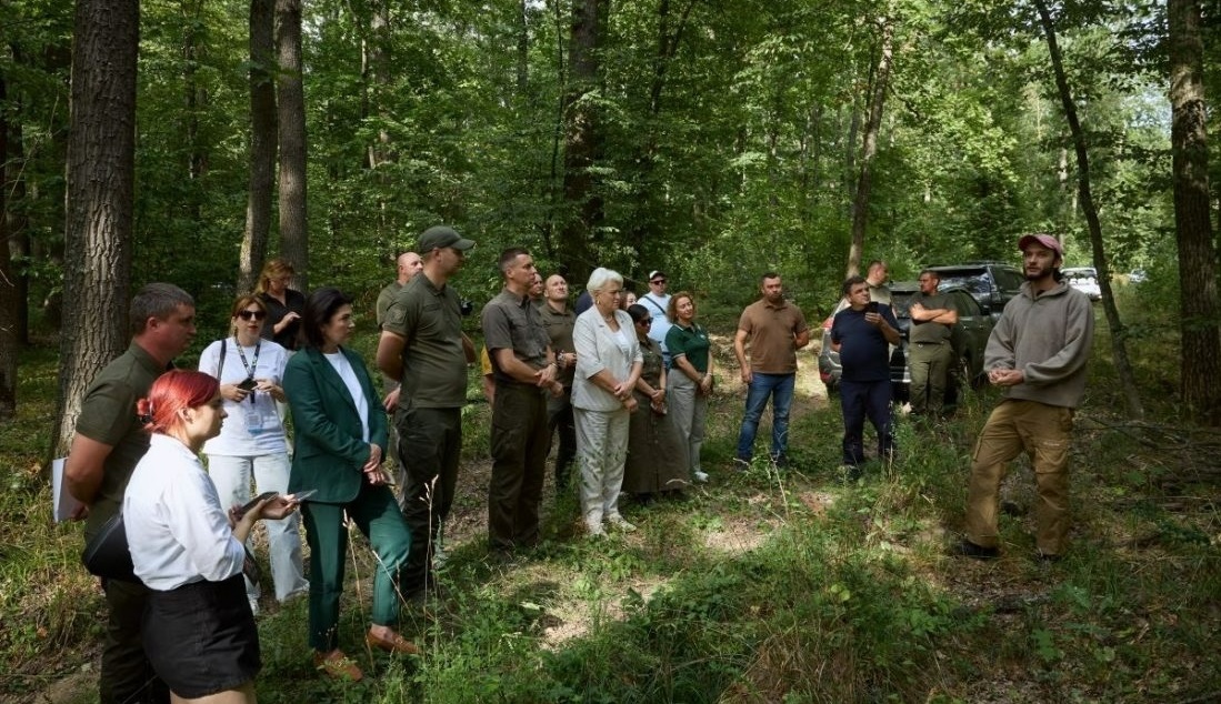 Представники виїзної наради відвідали територію майбутнього парку
