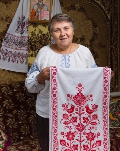 Майстриня-вишивальниця Раїса Айвазовська