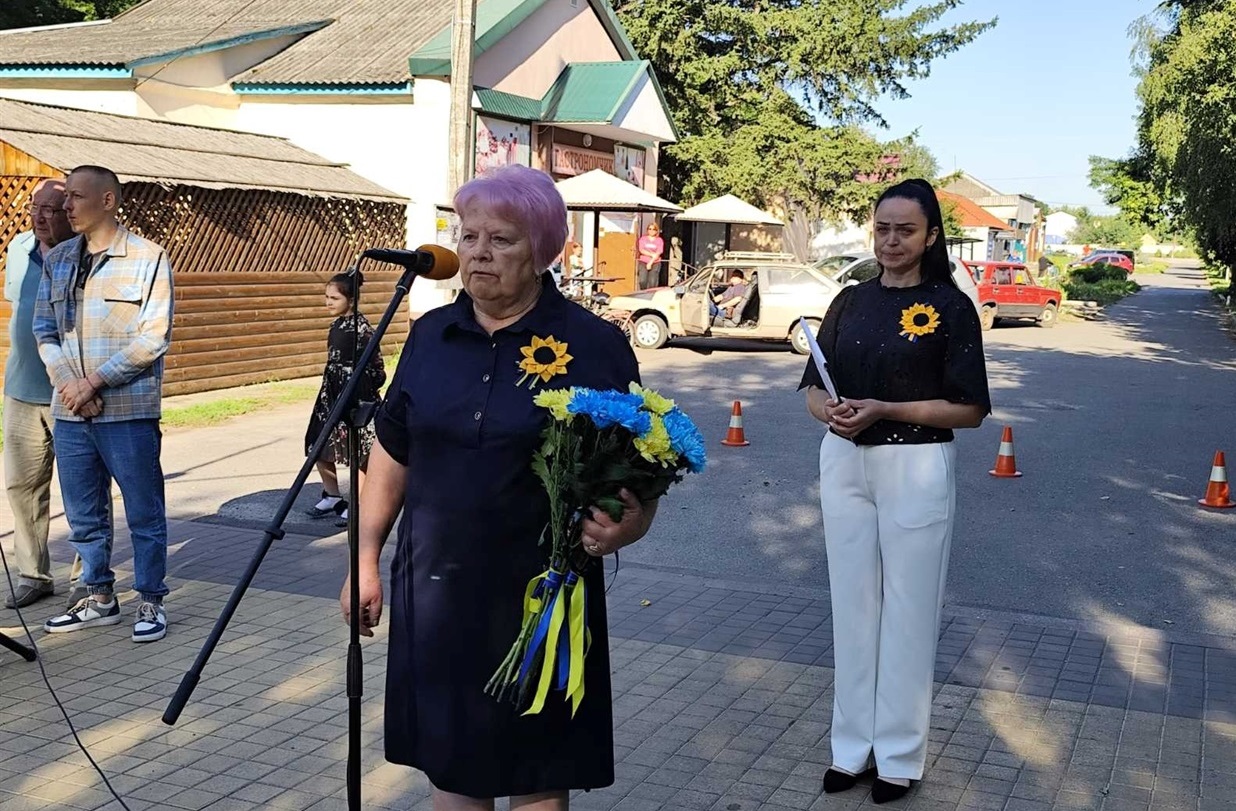 Наталія Стиркуль під час промови на мітингу 