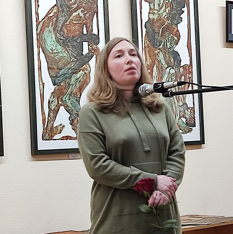 Олена Білецька