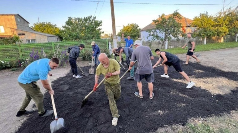 У селі Березань Вигодянської громади місцеві жителі власними силами завершили ремонт 