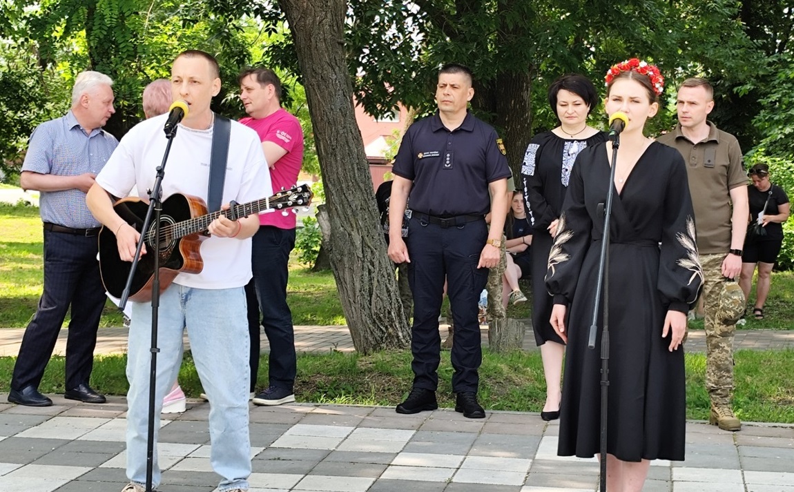 Сергій Демченко та Анна-Марія Нєізвєстна