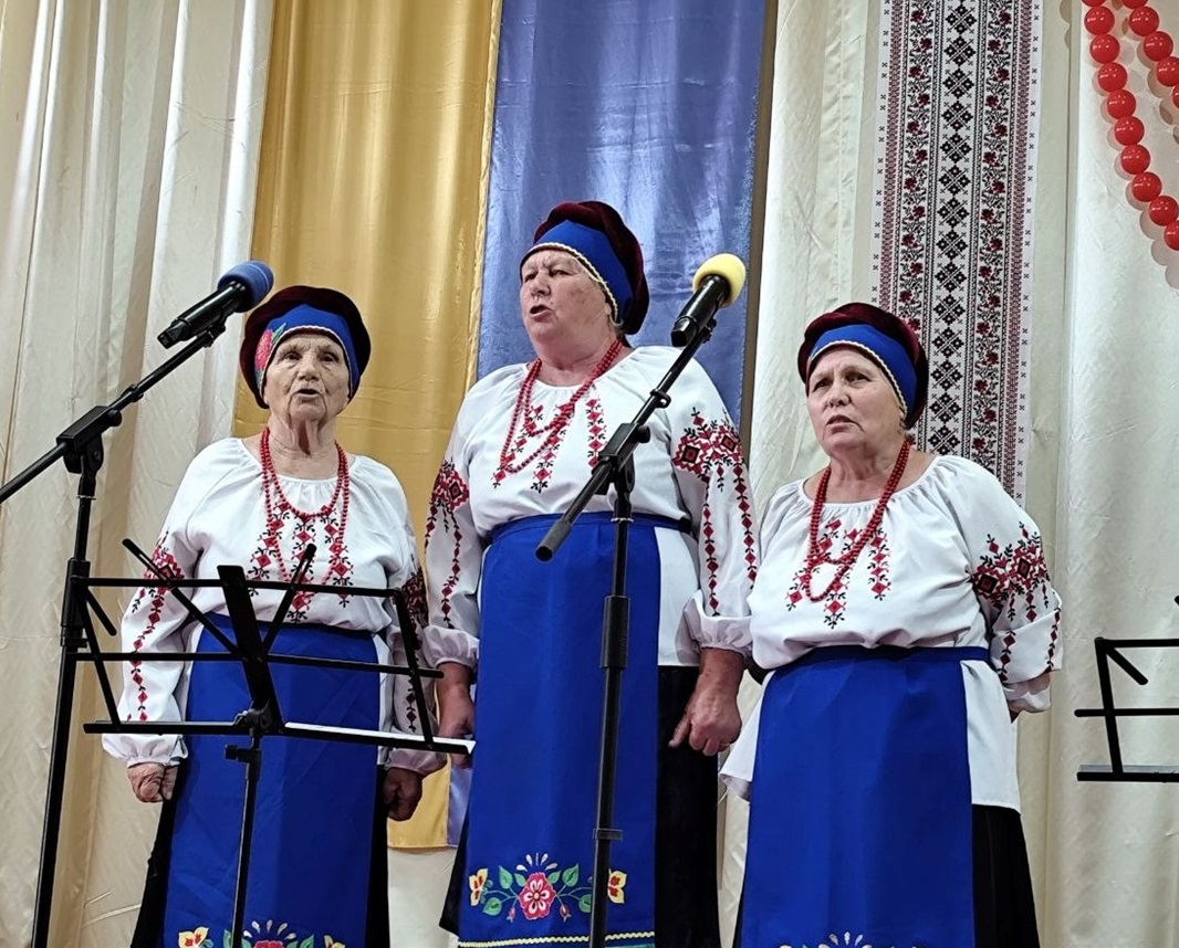 Солістки з села Веселий Кут