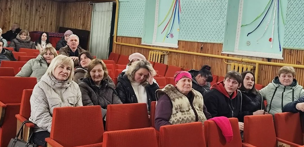 Під час зустрічі у селищі Знам'янка Друга