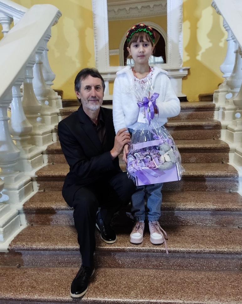 Заслужений журналіст України Петро Мельник та Марія Рябошапкка